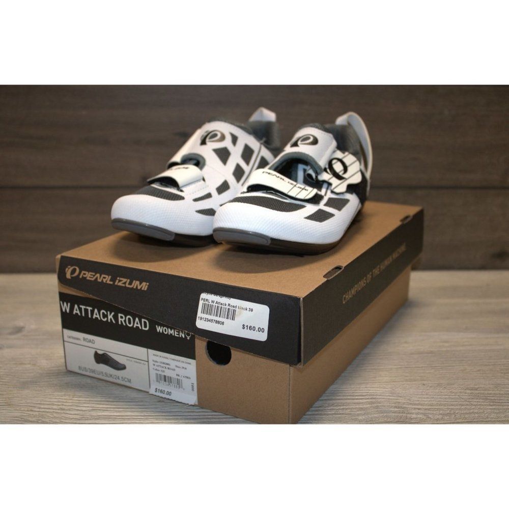 NWB Pearl Izumi Black "Attack Road" Shoes size 8